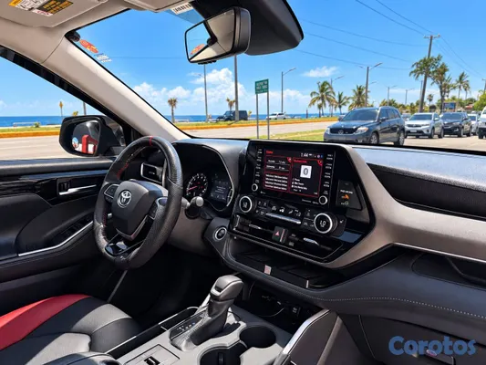 jeepetas y camionetas - 2020 TOYOTA HIGLANDER XLE  5