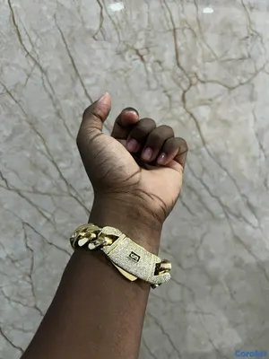 joyas, relojes y accesorios - Guillo Mónaco material brass 2