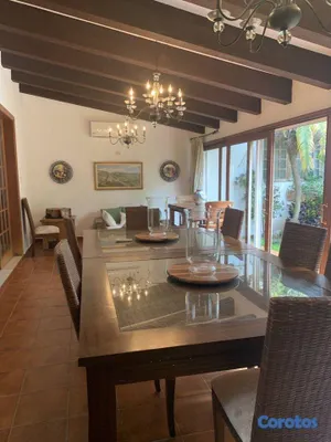casas - Casa de 4 habitaciones 3 baños en alquiler en Bell 12
