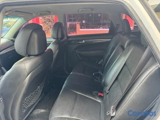 jeepetas y camionetas - Kia Sorento 2011 6
