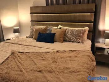 muebles y colchones -  Se vende Cama King moderno de ILUMEL con luces led - colchón