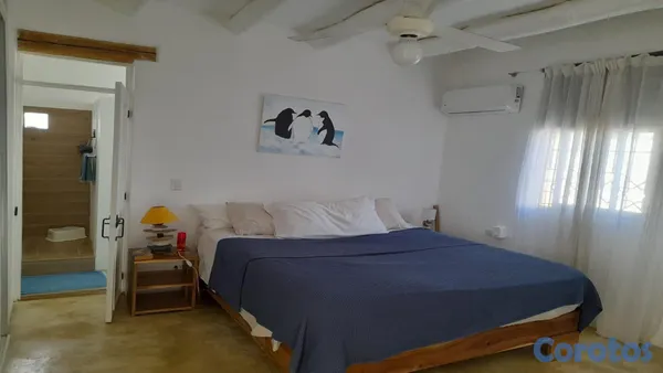 casas vacacionales y villas - "Villa en Zona de Desarrollo con 8 Garajes" 8