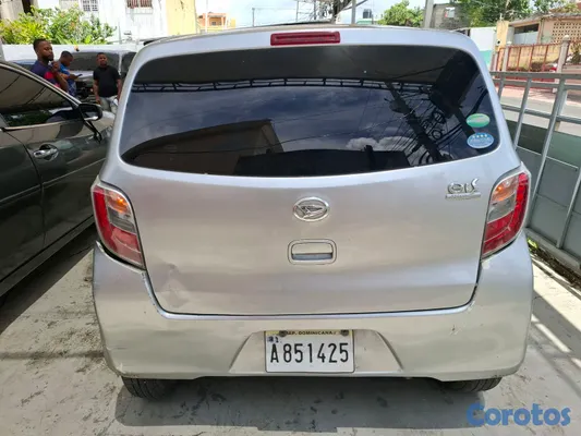 carros - Daihatsu Mira 2014 9