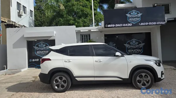 jeepetas y camionetas - KIA SELTOS 2022 BLANCO DIESEL 14