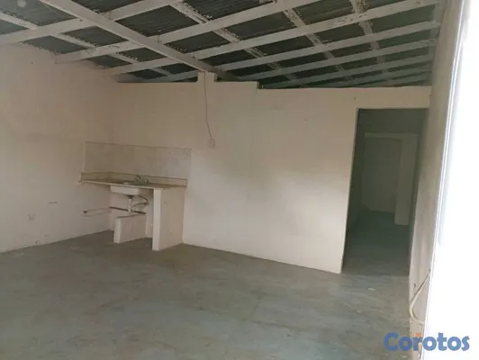 casas - casa en venta con 2 apartamento arriba en sabana p 12