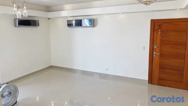 apartamentos - Hermoso Apartamento de 2 niveles en La Privada piso alto con excelente vista 9