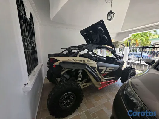 vehiculos recreativos - canam turbo RR 2023 1,200 milla nunca monte el mas nuevo listo con placa yseguro 3