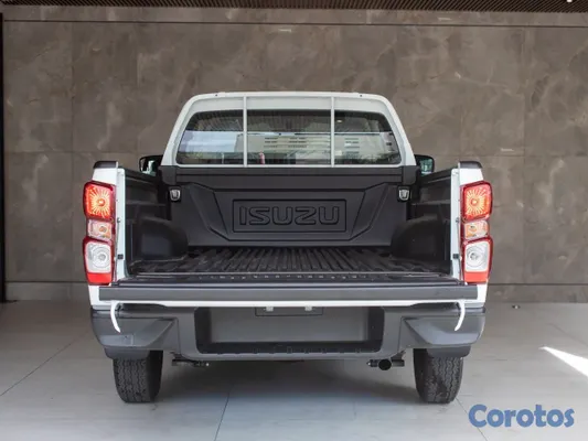 jeepetas y camionetas - Isuzu DMAX 2027 12