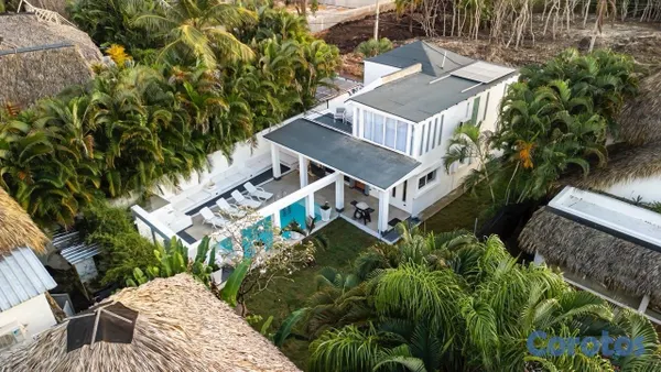 casas vacacionales y villas - Villa con piscina a 300 m de Playa Las Ballenas, Las Terrenas – ¡Rebajada! 3