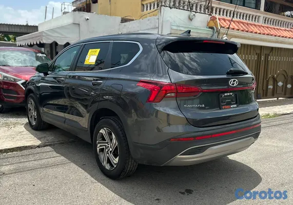 jeepetas y camionetas - Hyundai Santa Fe SE 2022  3