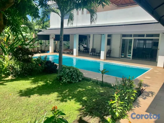 casas - Casa en Santiago, con Piscina 8