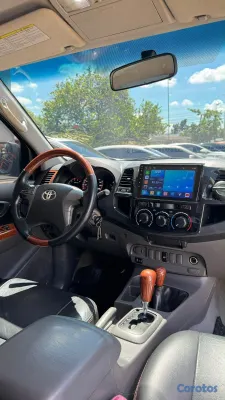 jeepetas y camionetas - Toyota Hilux uso como nuevo en buenas condiciones único 3