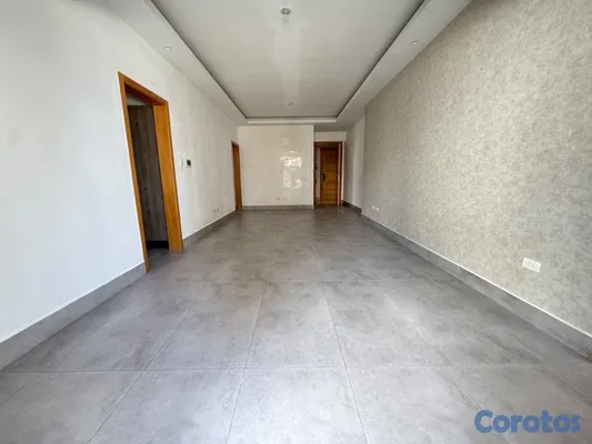 apartamentos - vendo Evaristo Morales dos habitaciones 2.5 baños dos parqueos balcón servicio  3