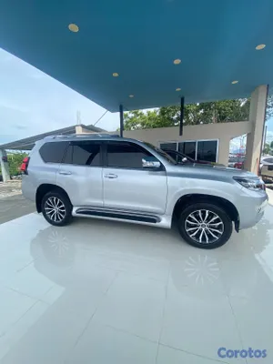 jeepetas y camionetas - Toyota Land Crusier Prado VXL 2022 4