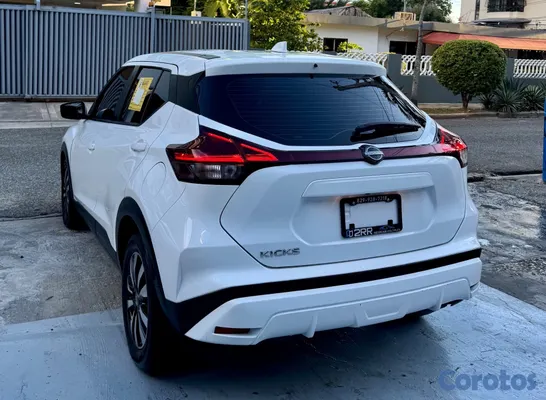 jeepetas y camionetas - Nissan Kicks S 2024 5