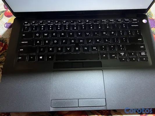 computadoras y laptops - Vendo laptop(Precio Negociable) 4