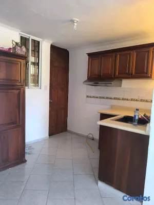 apartamentos - De oportunidad apartamento en Urb. Isabela Cerca Av. España  5