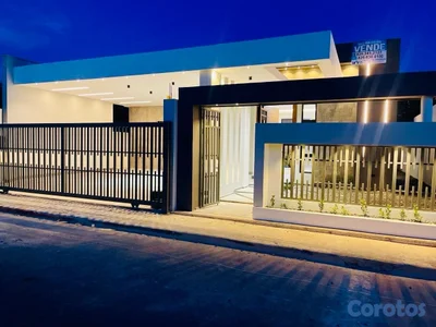 CASA FAMILIAR EN VENTA EN LA ROMANA, EN UN RESIDENCIAL EXCLUSIVO 
