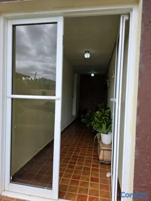 casas vacacionales y villas - En Constanza, casa en renta amueblada, fija y por temporada, capacidad para 6 7