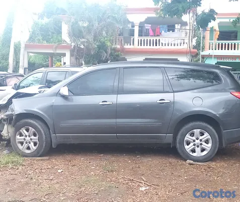 jeepetas y camionetas - Chevrolet traverse 2011 4