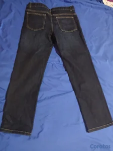 pantalon jean oscuro