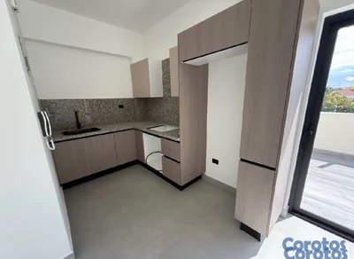 Apartamento Moderno en Venta o Alquiler | La Castellana, 3er nivel.
