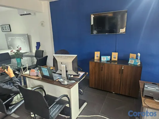 oficinas y locales comerciales - Se rentan dos locales comerciales en la Ave. Jacob 6