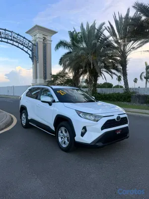 jeepetas y camionetas - Toyota rav4 2021 xle clean carfax  4