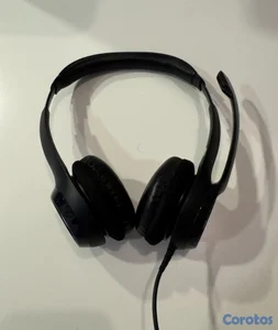 Audífonos Logitech USB con micrófono, negro