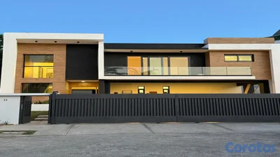 CASA EN VENTA - CERRO HERMOSO, SANTIAGO.