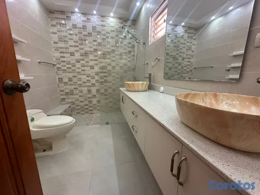 casas - ¡OPORTUNIDAD! HERMOSA Y SEGURA CASA DE DOS NIVELES 7