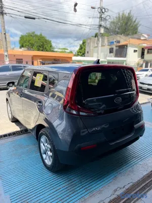 jeepetas y camionetas - 🚙 **2021 Kia Soul LX**
 5