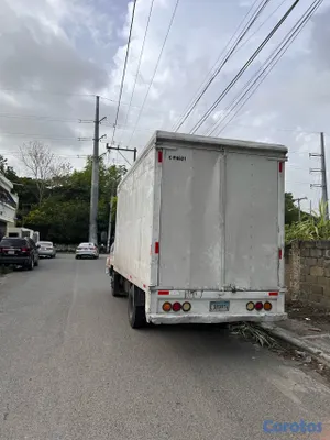 camiones y vehiculos pesados - vendo o traspaso Hyndai HD 65 6