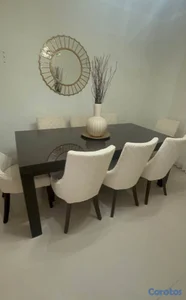 set comedor de 8 sillas, incluye tope de cristal y protector de sillas. 