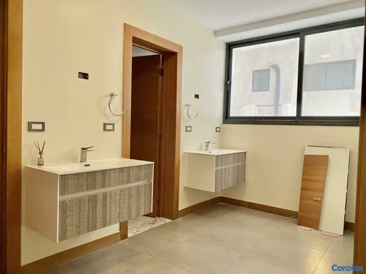 apartamentos - Amplio apartamento en venta / Zona Exclusiva  6