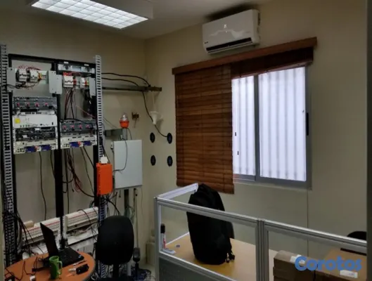 oficinas y locales comerciales - Local en evaristo morales 740.19mts2 próximo a la churchill ID 1564 7