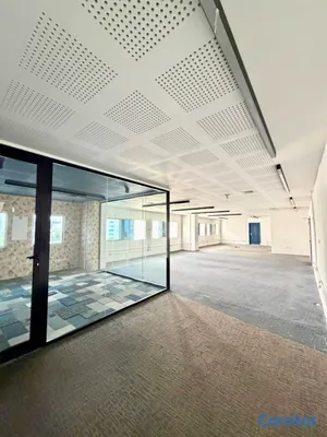 oficinas y locales comerciales - Local en Alquiler / La Esperilla 5
