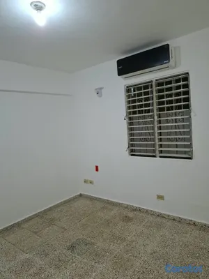 habitaciones y viviendas compartidas - Alquiler de habitación independiente en El Josue de Herrera prox a Isabel Aguiar 3