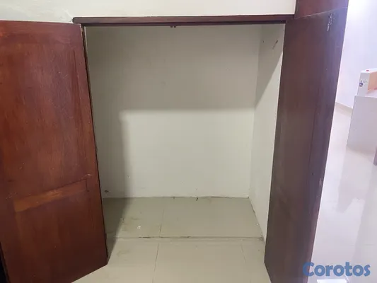 oficinas y locales comerciales - Alquilo local comercial en Gascue 4