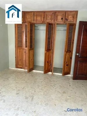 apartamentos - En Venta Apartamento Clasico en Naco 6to nivel 5