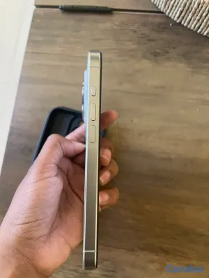 celulares y tabletas - Iphone 15 pro de oportunidad 5