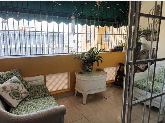 apartamentos - SE VENDE apartamento en Gazcue

170 metros 
3 Habitaciones 
2 Bñ
DR$12,800,000 2