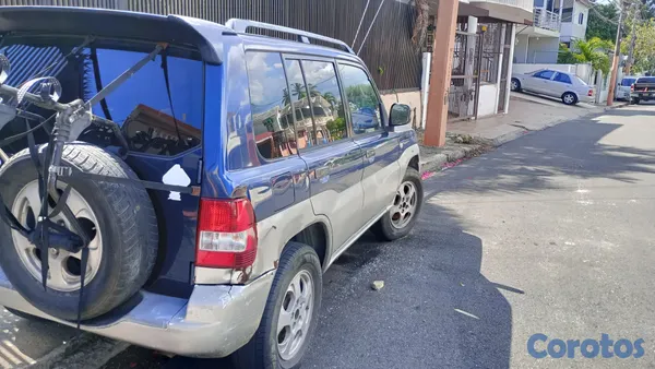 jeepetas y camionetas - Mitsubishi montero IO 2003 5