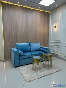 SOFA DE 2 PLAZAS NUEVO EN TELA VELVET. 