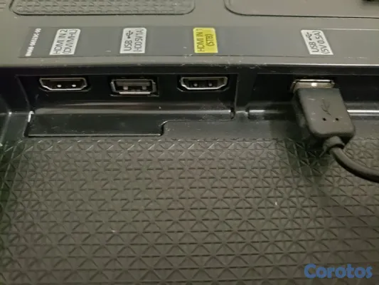 tv - 50 pulgadas Samsung   Funciona bien.  Modelo UN50J5300AFXZP  incluye remoto 6