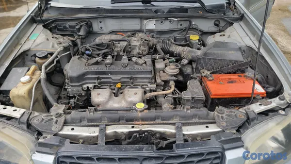 carros - Nissan B15  5