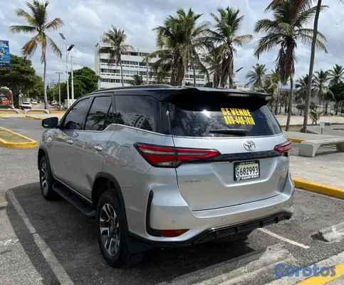 jeepetas y camionetas - Toyota Fortuner Diamond TSS 2023 9