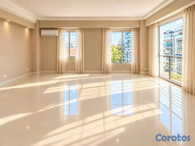 Apartamento de 3 habitaciones en venta en Urbaniza