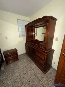Juego de cama en Caoba (incluye colchón) 