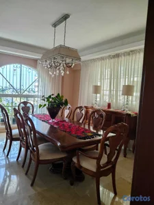 Vendo Juego de comedor. 